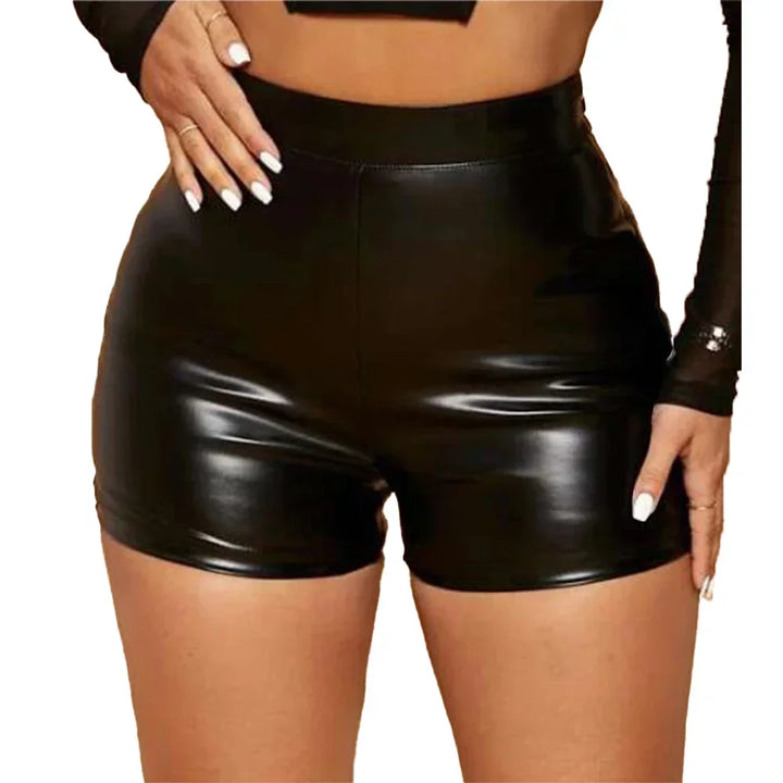 Shiny leather short